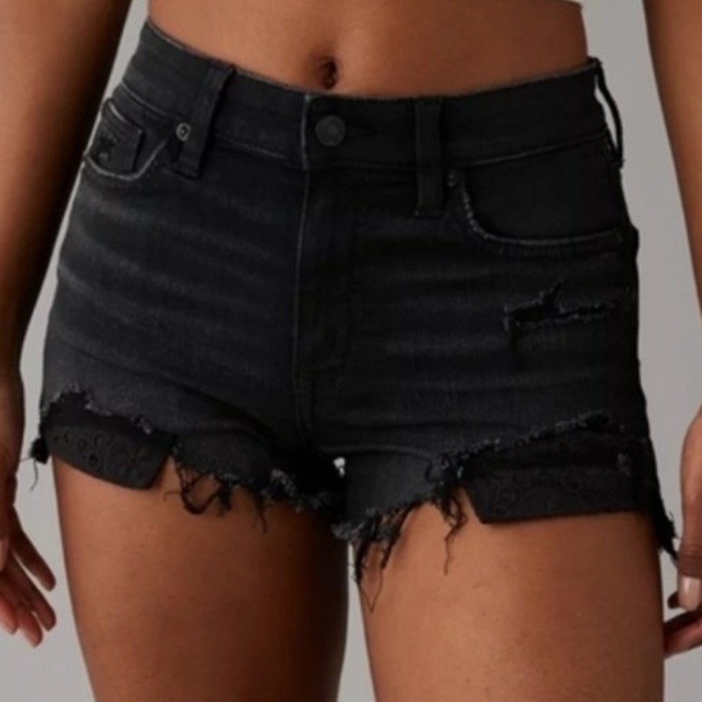 American Eagle Ne(x)t Level Stretch Distressed Black Denim Shorts Womens Size 0